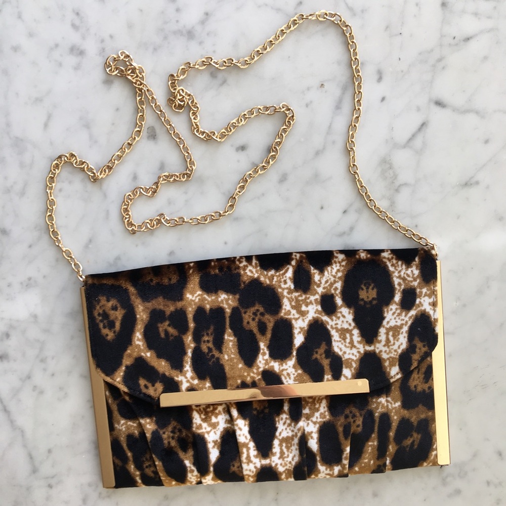 USED ONCE VENUS Clutch